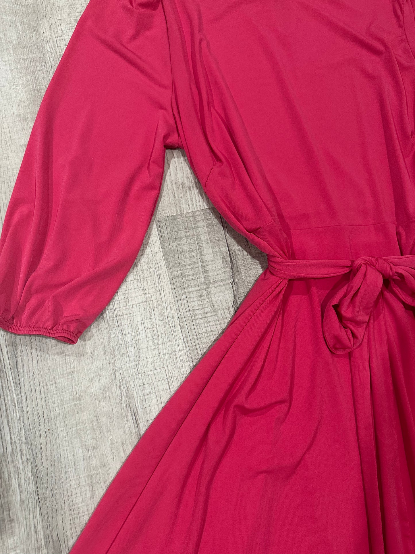 Olivia Midi Dress in Fuchsia